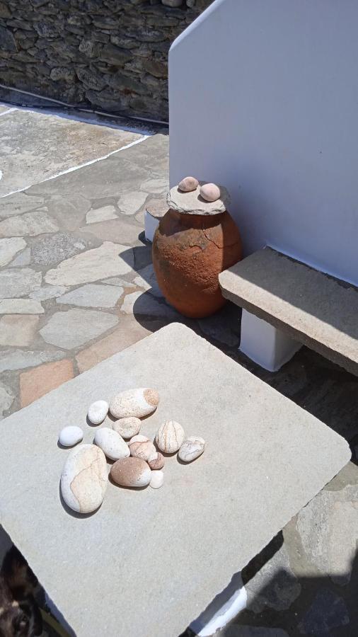 Parodosiako Diamerisma Rochari Platia  Luaran gambar