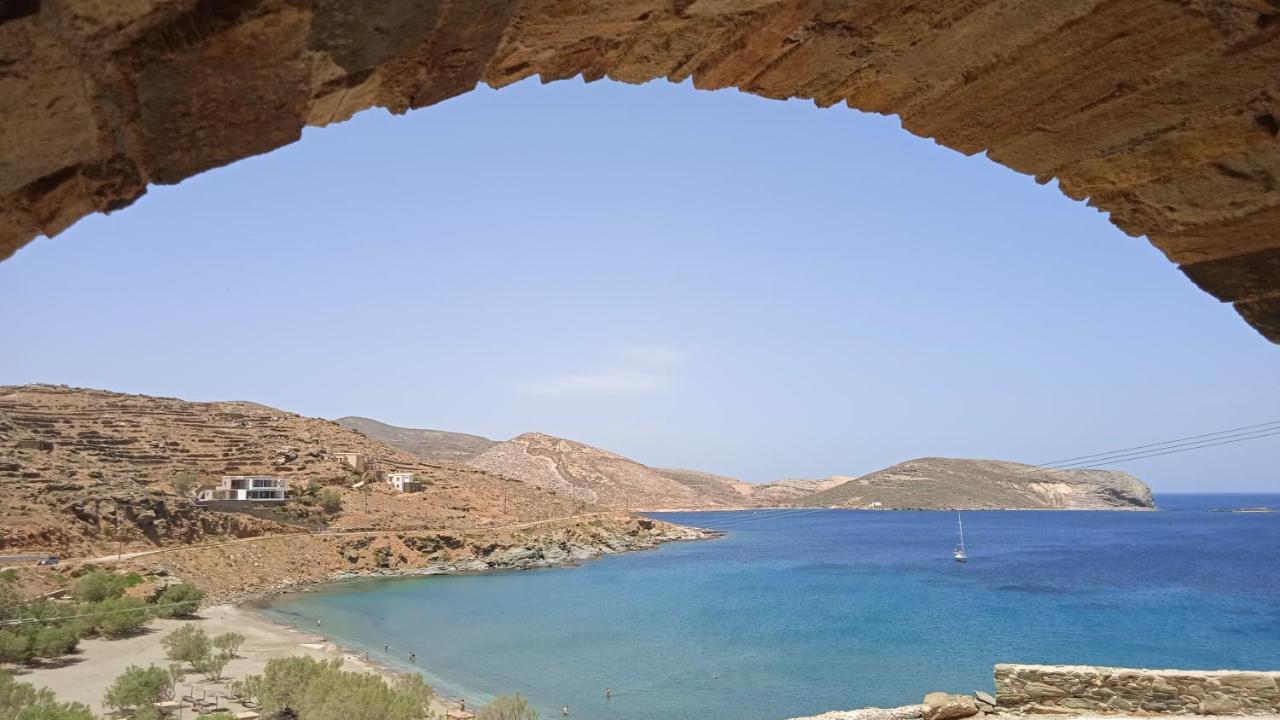 Parodosiako Diamerisma Rochari Platia  Luaran gambar