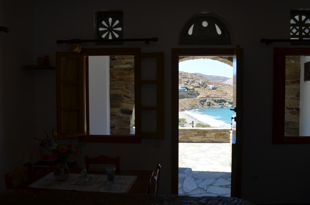 Parodosiako Diamerisma Rochari Platia  Luaran gambar