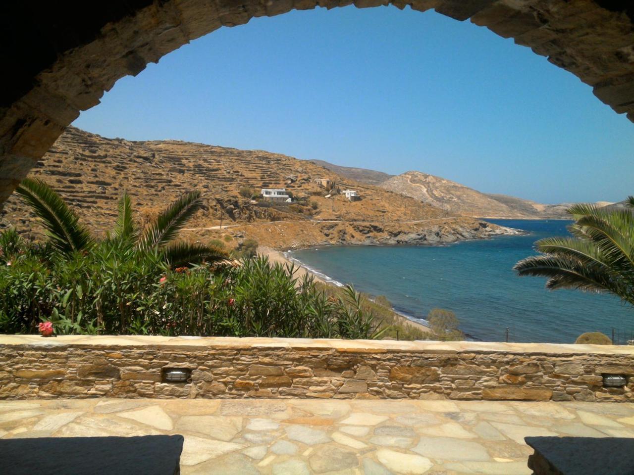 Parodosiako Diamerisma Rochari Platia  Luaran gambar